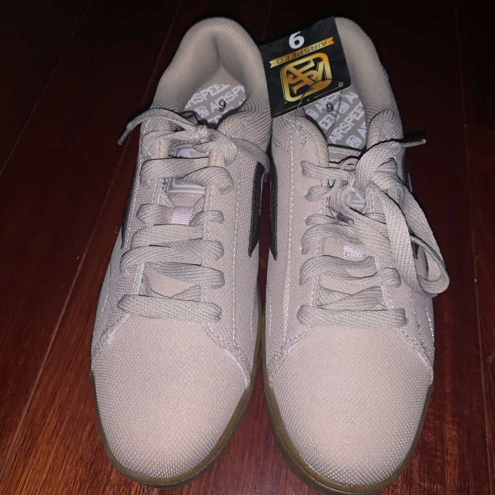 BRAND NEW W TAGS Airspeed Brown Sneakers